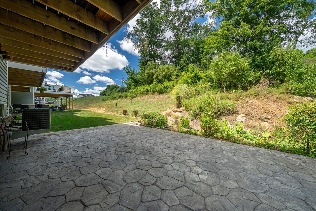 South Park, Pennsylvania 15129, United States, 3 Bedrooms Bedrooms, ,3 BathroomsBathrooms,Residential,Active,194961