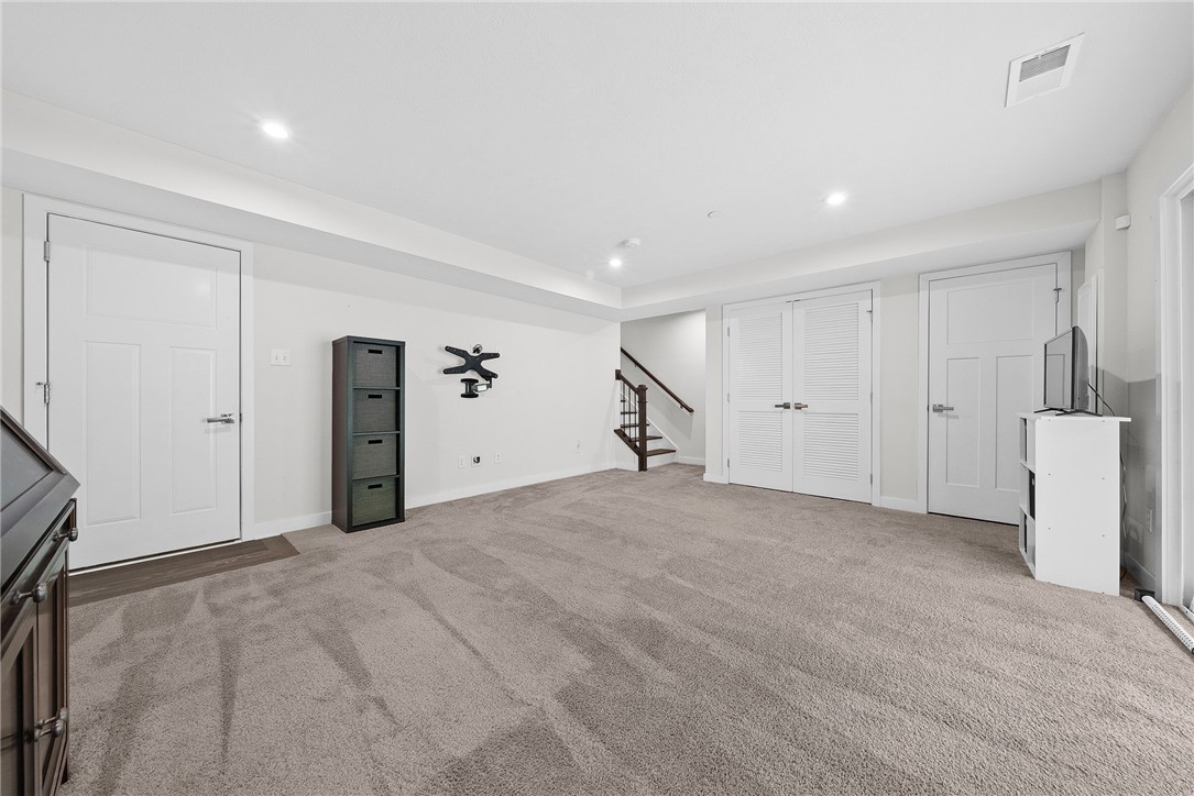 South Park, Pennsylvania 15129, United States, 3 Bedrooms Bedrooms, ,3 BathroomsBathrooms,Residential,Active,194961