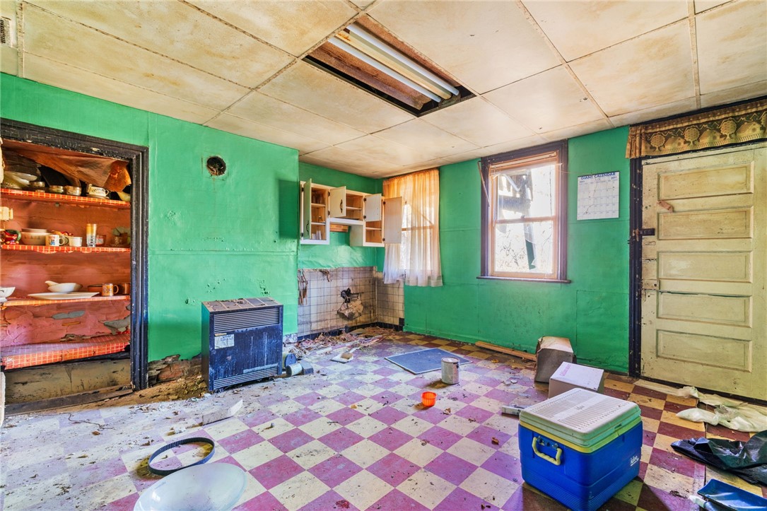 Spring Garden, Pennsylvania 15212, United States, 2 Bedrooms Bedrooms, ,1 BathroomBathrooms,Residential,Pending,33614