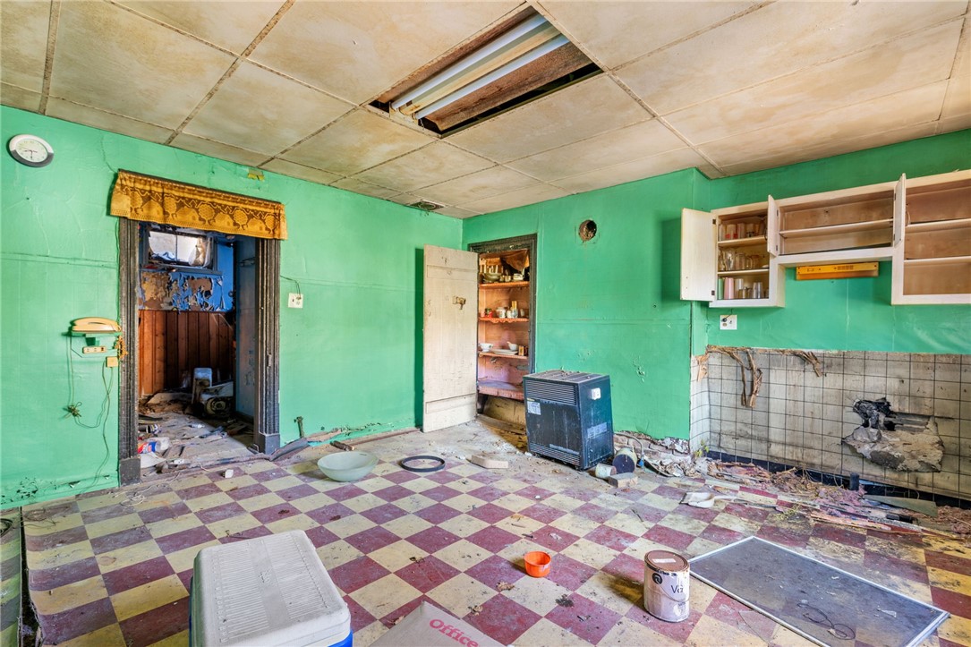 Spring Garden, Pennsylvania 15212, United States, 2 Bedrooms Bedrooms, ,1 BathroomBathrooms,Residential,Pending,33614