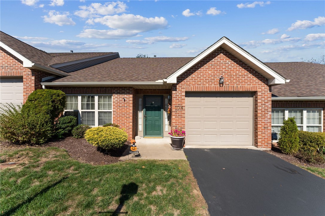 Houston, Pennsylvania 15342, United States, 3 Bedrooms Bedrooms, ,3 BathroomsBathrooms,Residential,Contingent,226225