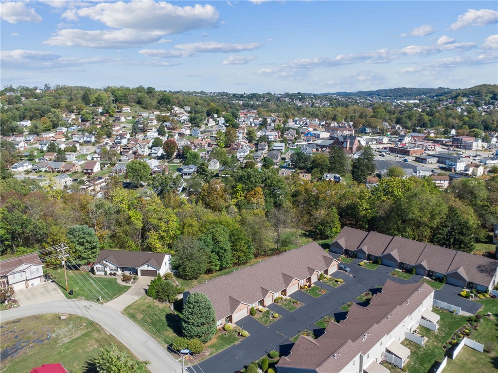 Houston, Pennsylvania 15342, United States, 3 Bedrooms Bedrooms, ,3 BathroomsBathrooms,Residential,Contingent,226225