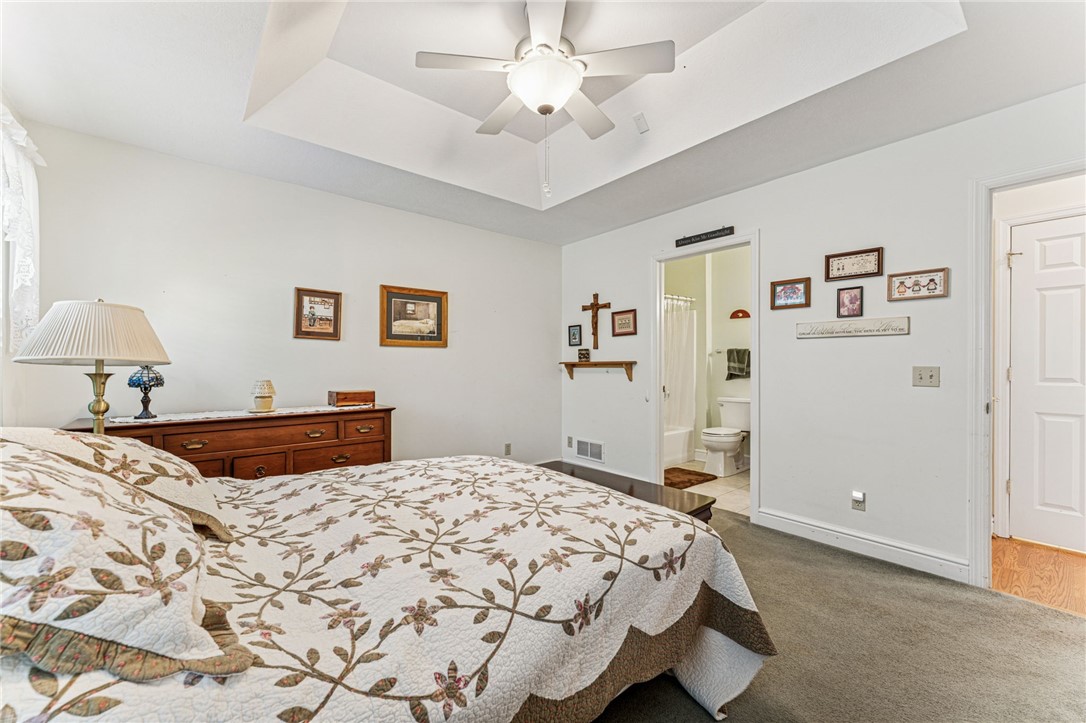 Houston, Pennsylvania 15342, United States, 3 Bedrooms Bedrooms, ,3 BathroomsBathrooms,Residential,Contingent,226225