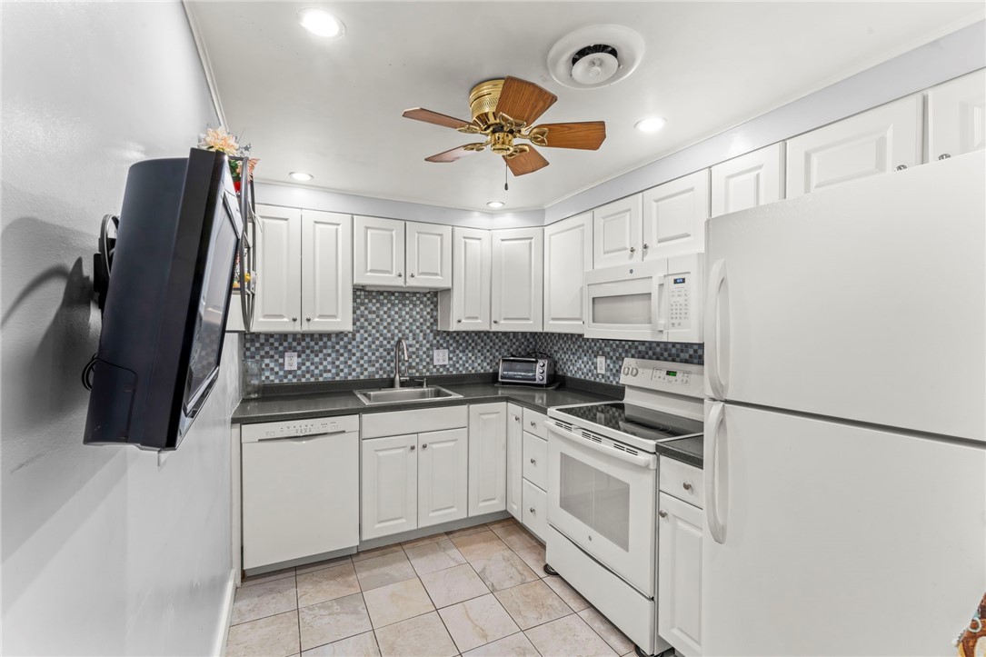 Squirrel Hill, Pennsylvania 15217, United States, 1 Bedroom Bedrooms, ,1 BathroomBathrooms,Residential,Active,92855