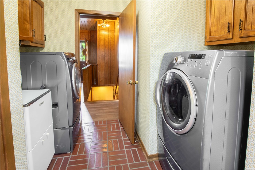 Coolspring Twp, Pennsylvania 16137, United States, 4 Bedrooms Bedrooms, ,2 BathroomsBathrooms,Residential,Contingent,135470