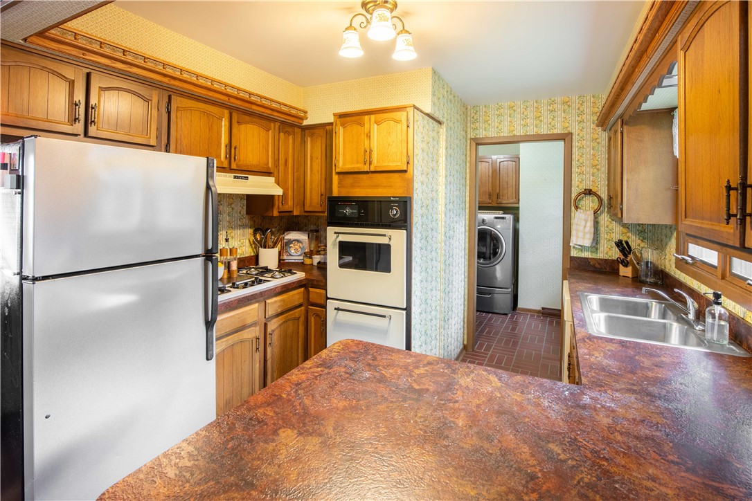 Coolspring Twp, Pennsylvania 16137, United States, 4 Bedrooms Bedrooms, ,2 BathroomsBathrooms,Residential,Contingent,135470