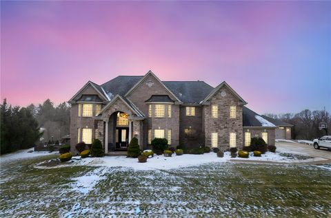 Photo of 117 Archberry Dr, Wexford, PA 15090 (MLS # 1738482)