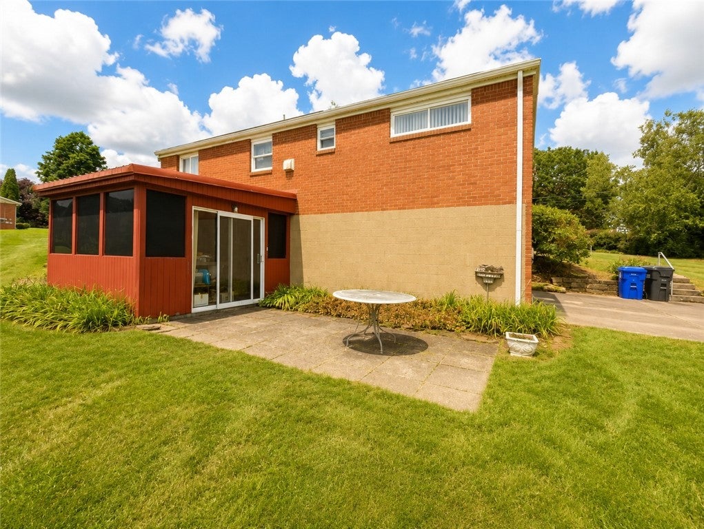 124 Tanglewood Dr
