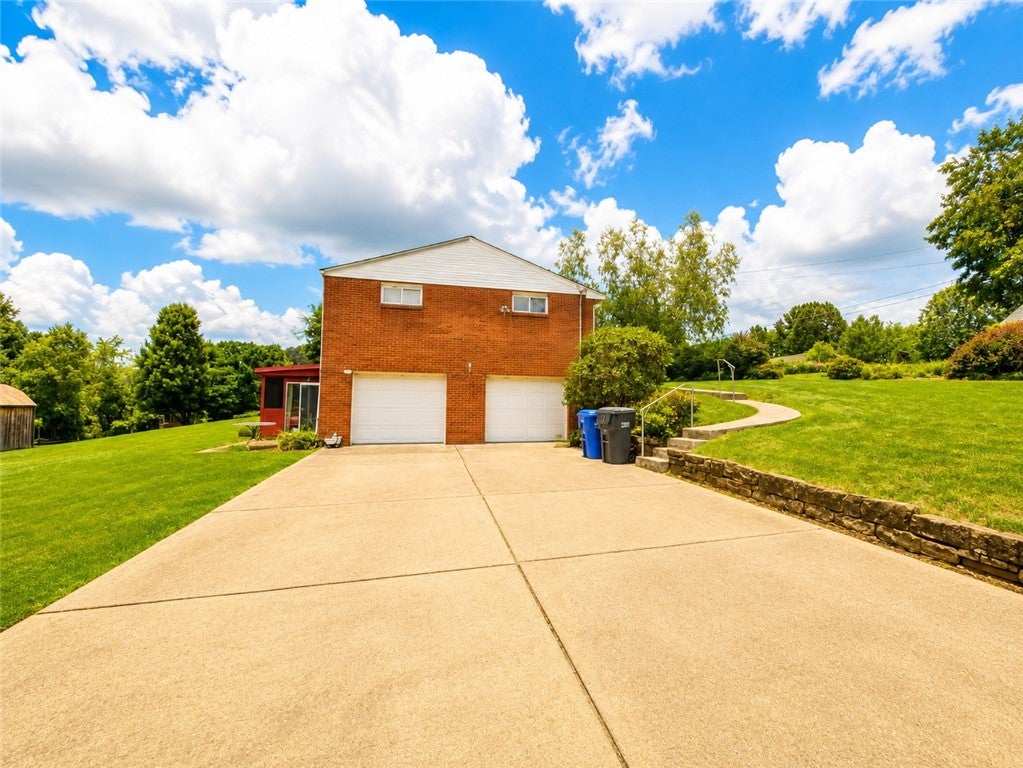 124 Tanglewood Dr