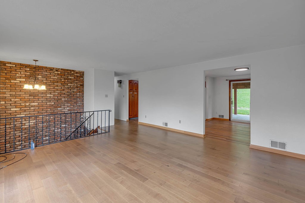 601 Munntown Rd Rd, Finleyville, Pennsylvania image 8