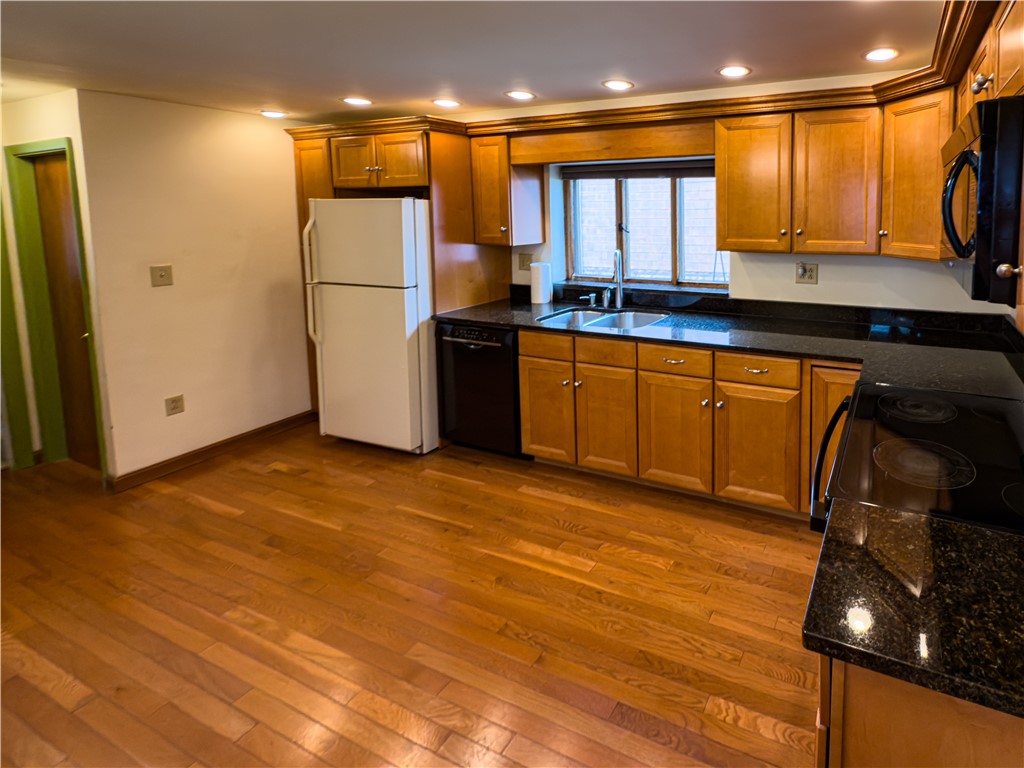 Vandergrift - Wml, Pennsylvania 15690, United States, 4 Bedrooms Bedrooms, ,2 BathroomsBathrooms,Residential,Active,99657