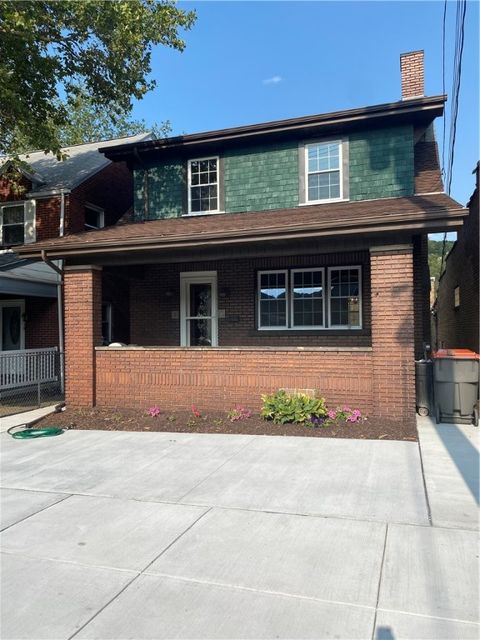 Homes For Sale - 2312 7th Ave Ave<br/> Beaver Falls, PA 15010