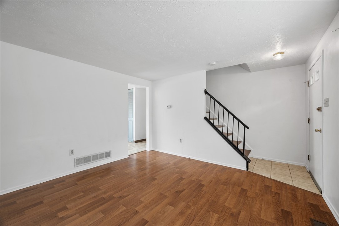 305 Laporte Ct