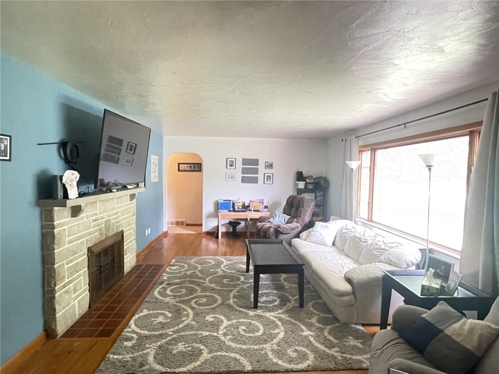 229 Meadowbrook Road