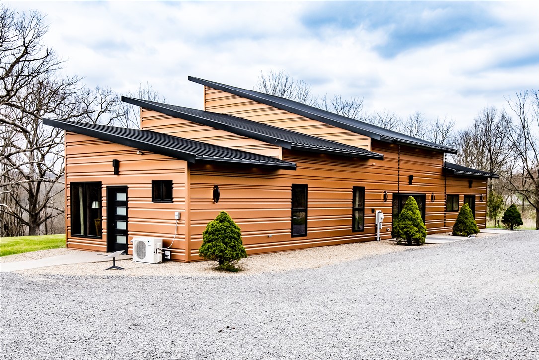 Brady Twp, Pennsylvania 16057, United States, 3 Bedrooms Bedrooms, ,2 BathroomsBathrooms,Residential,Active,226677