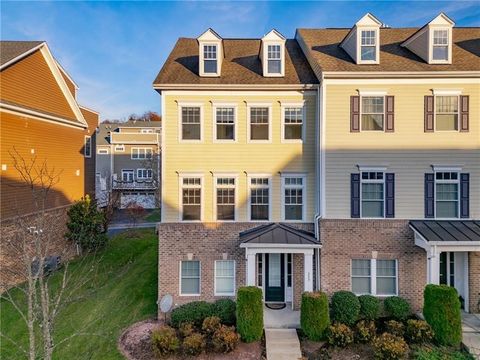 Photo of 333 Osona Ln, Mars, PA 16046 (MLS # 1738536)