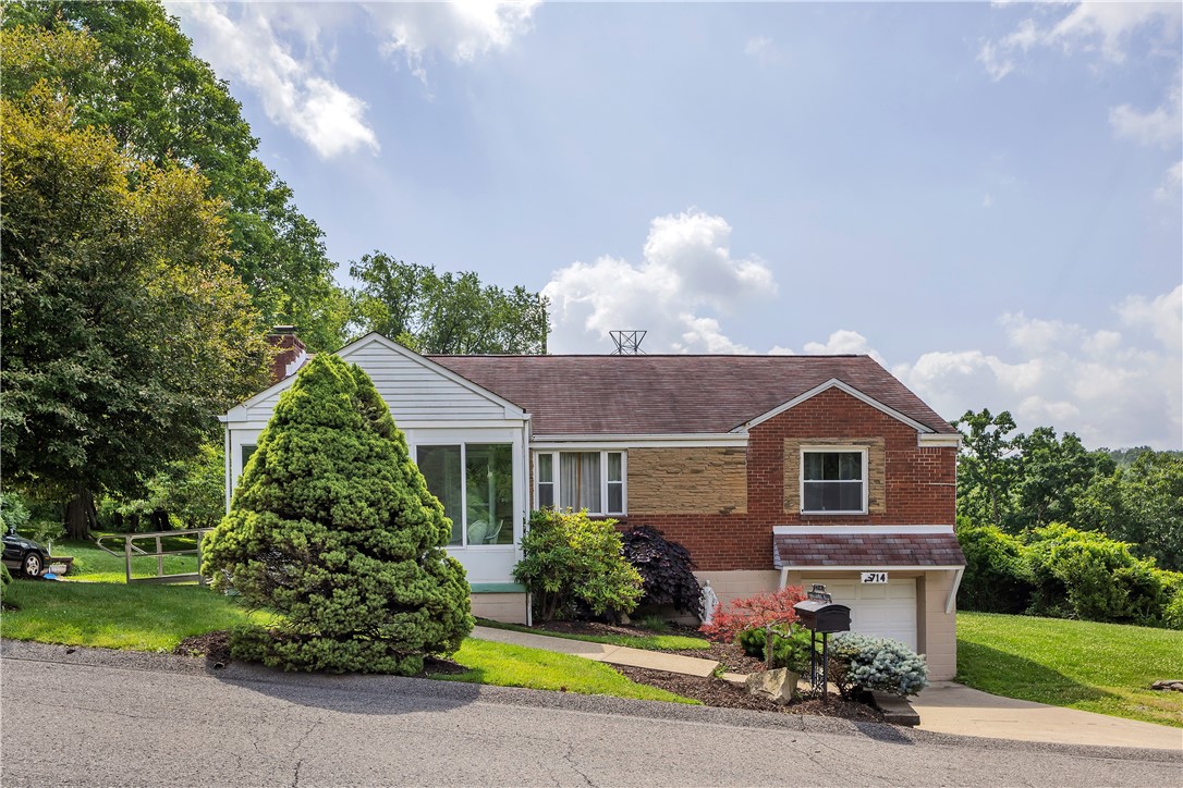 Photo 1 of 37 — 2714 Gould Dr, South Park, PA 15129