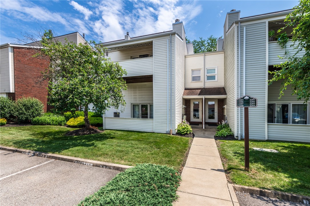 2207 Kenzie Dr