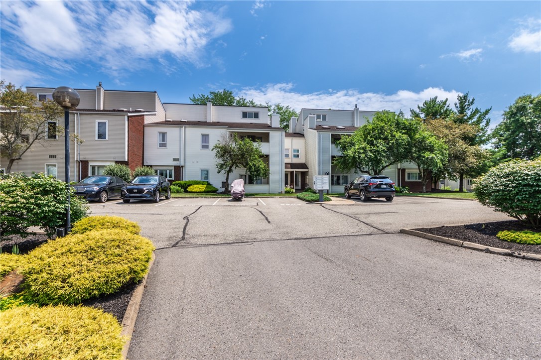 2207 Kenzie Dr