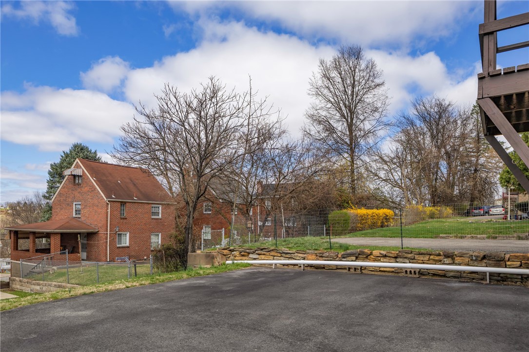 633 Locust St St, Turtle Creek, Pennsylvania image 28