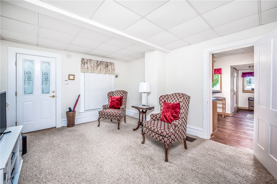 Mercer Boro - Mer, Pennsylvania 16137, United States, 4 Bedrooms Bedrooms, ,2 BathroomsBathrooms,Residential,Active,101099