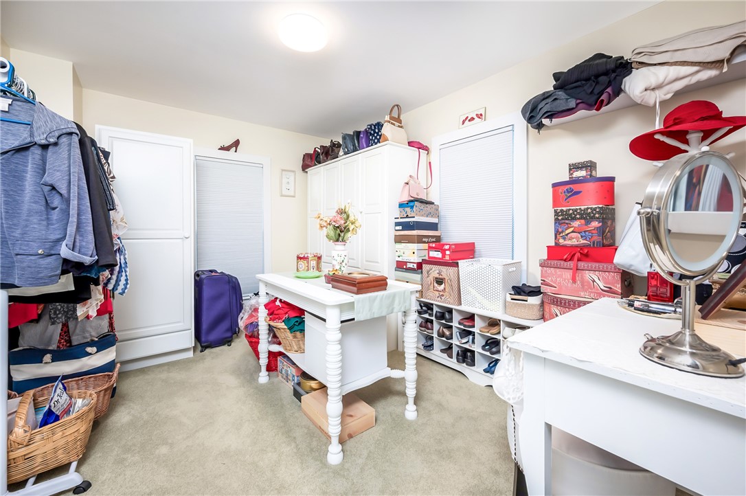 Mercer Boro - Mer, Pennsylvania 16137, United States, 4 Bedrooms Bedrooms, ,2 BathroomsBathrooms,Residential,Active,101099