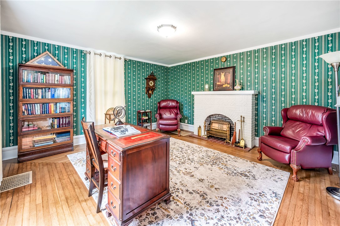 Mercer Boro - Mer, Pennsylvania 16137, United States, 4 Bedrooms Bedrooms, ,2 BathroomsBathrooms,Residential,Active,101099