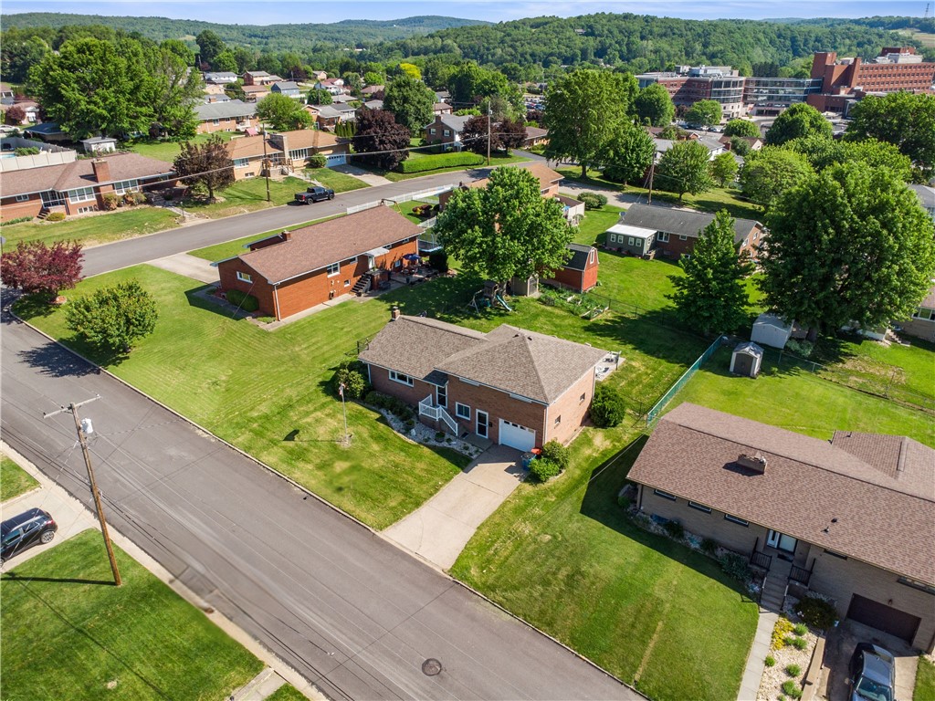 33 Barbara Rd
