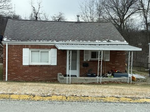 Photo of 745 Memory Ln, Mckeesport, PA 15133 (MLS # 1751774)