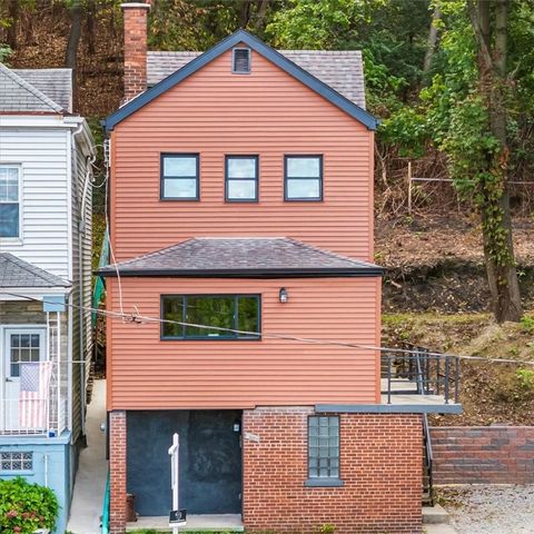 Photo of 3334 Ajax St, Pittsburgh, PA 15213 (MLS # 1724882)
