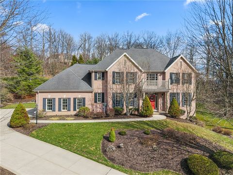 Photo of 102 Preserve Valley Dr, Cranberry Twp, PA 16066 (MLS # 1743250)