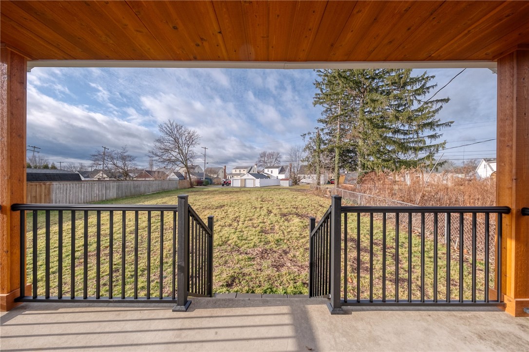 Natrona Hts/Harrison Twp., Pennsylvania 15065, United States, 4 Bedrooms Bedrooms, ,2 BathroomsBathrooms,Residential,Pending,105762