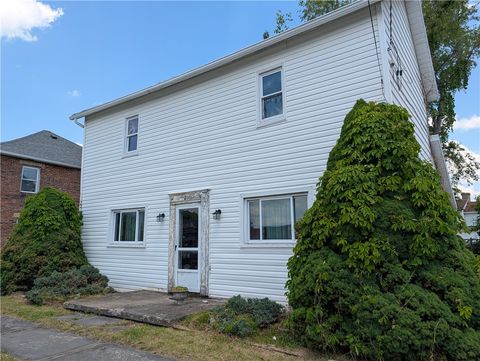216 Wayne St Roscoe PA 15477