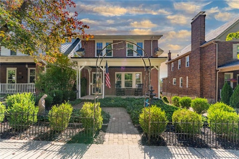 Photo for 210 Adeline Av.