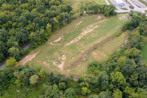 Photo of 27 Mcilvaine Rd, Bentleyville, PA 15314 (MLS # 1731285)