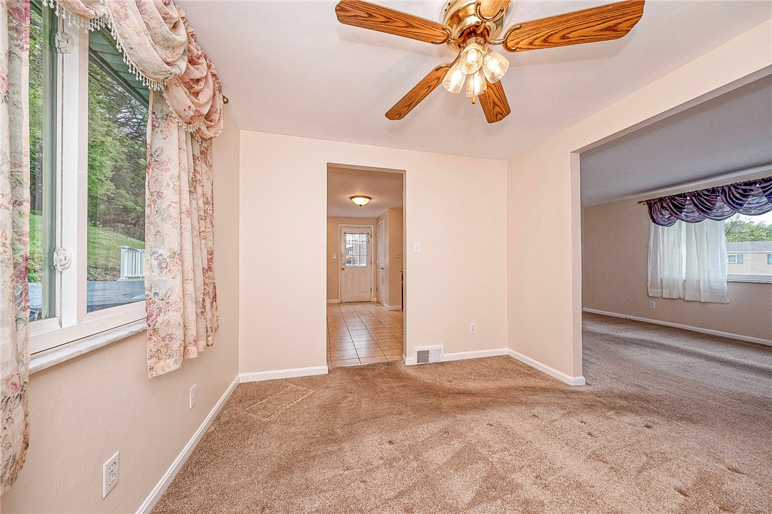 553 Invicta Dr