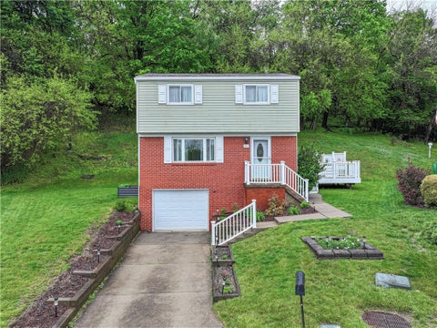 Photo for 553 Invicta Dr