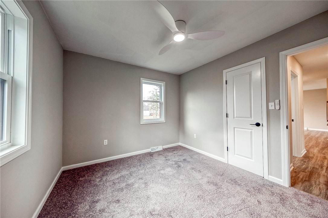 Natrona Hts/Harrison Twp., Pennsylvania 15065, United States, 4 Bedrooms Bedrooms, ,2 BathroomsBathrooms,Residential,Active,23732