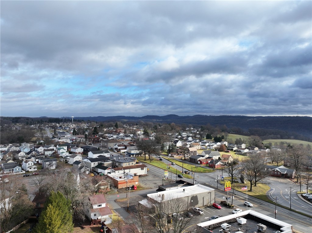 Natrona Hts/Harrison Twp., Pennsylvania 15065, United States, 4 Bedrooms Bedrooms, ,2 BathroomsBathrooms,Residential,Active,23732