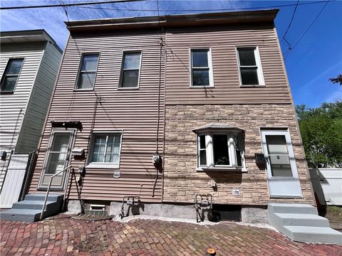 2405 Sorrell Street Marshall Shadeland PA 15212