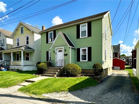 Homes For Sale - 211 Hickory Way Way<br/> Ellwood City, PA 16117