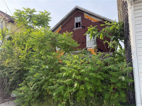 Homes For Sale - 1023 State Route 31<br/> East Huntingdon, PA 15688