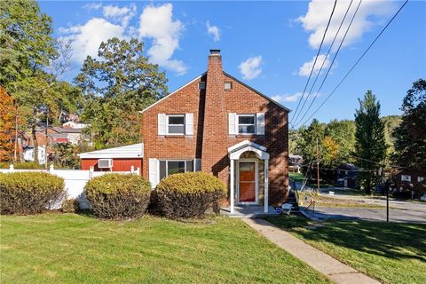 Photo of 2905 Blackridge Ave, Pittsburgh, PA 15235 (MLS # 1726450)
