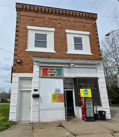 Photo of 1158 Fruit Ave, Farrell, PA 16121 (MLS # 1749387)