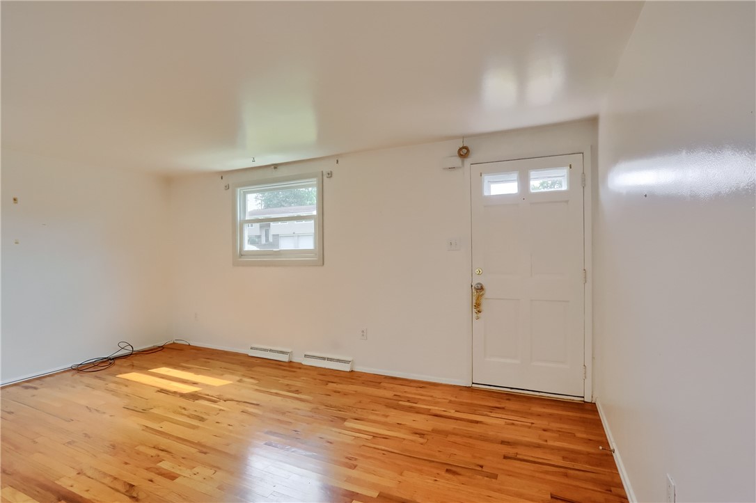 Oakdale, Pennsylvania 15071, United States, 3 Bedrooms Bedrooms, ,2 BathroomsBathrooms,Residential,Contingent,208881