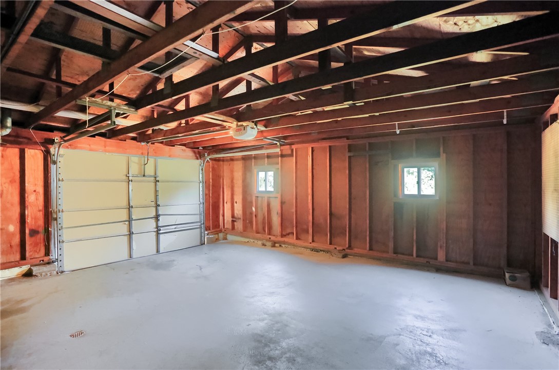 Oakdale, Pennsylvania 15071, United States, 3 Bedrooms Bedrooms, ,2 BathroomsBathrooms,Residential,Contingent,208881