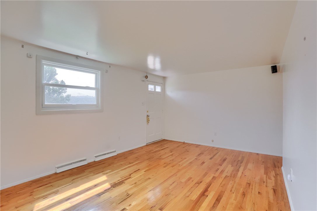 Oakdale, Pennsylvania 15071, United States, 3 Bedrooms Bedrooms, ,2 BathroomsBathrooms,Residential,Contingent,208881