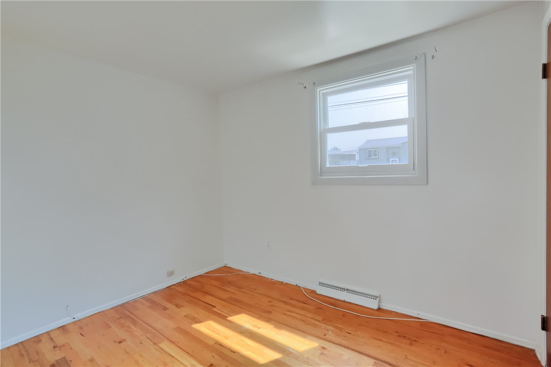 Oakdale, Pennsylvania 15071, United States, 3 Bedrooms Bedrooms, ,2 BathroomsBathrooms,Residential,Contingent,208881