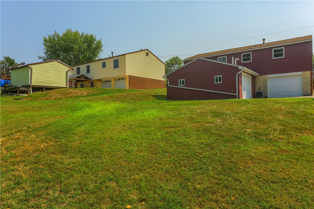 Oakdale, Pennsylvania 15071, United States, 3 Bedrooms Bedrooms, ,2 BathroomsBathrooms,Residential,Contingent,208881