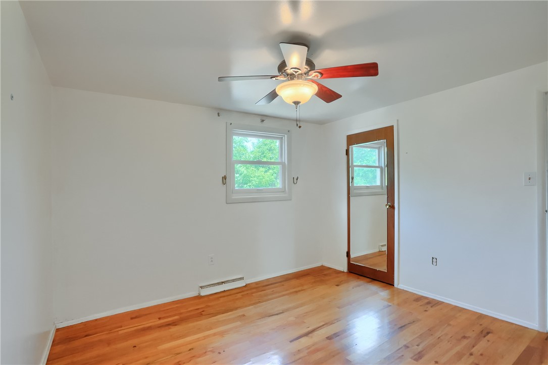 Oakdale, Pennsylvania 15071, United States, 3 Bedrooms Bedrooms, ,2 BathroomsBathrooms,Residential,Contingent,208881